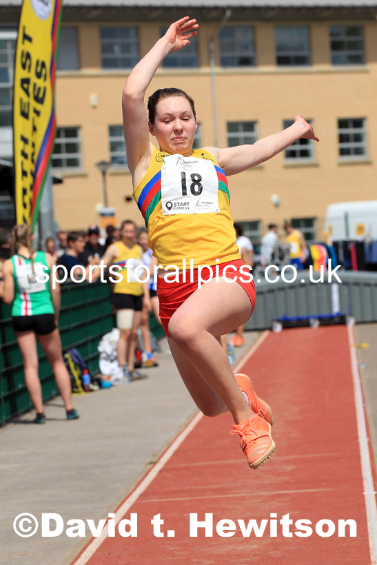 Womens Under-17s Long Jump, 2022 Northern Inter Counties U17s and U15s Track and Field, York, Thursday, June 2nd. Photo: David T. Hewitson/Sports for All Pics